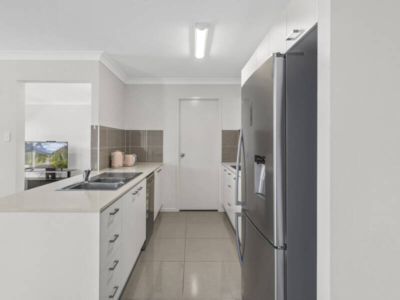 73 Clearwater Street, Bethania, QLD 4205 AUS