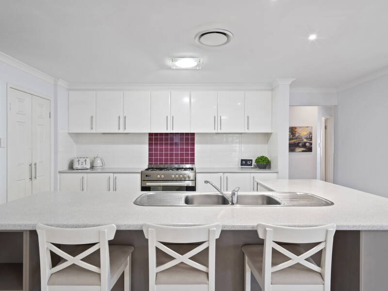 48 Lake Breeze Drive, Windaroo, QLD 4207 AUS