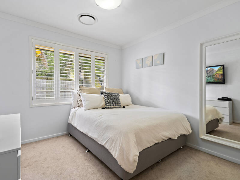 48 Lake Breeze Drive, Windaroo, QLD 4207 AUS