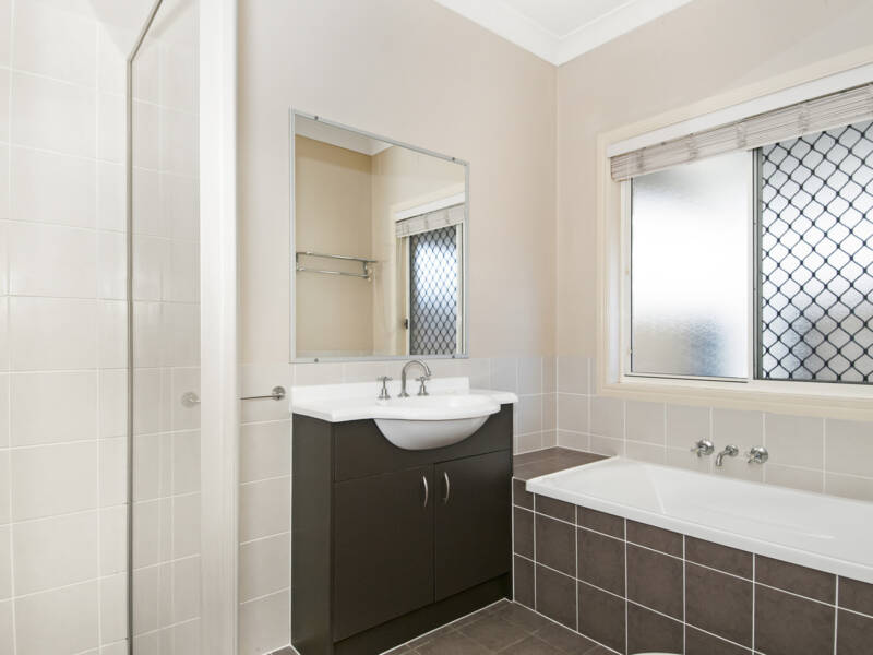 35 Conway Street, Waterford, QLD 4133 AUS
