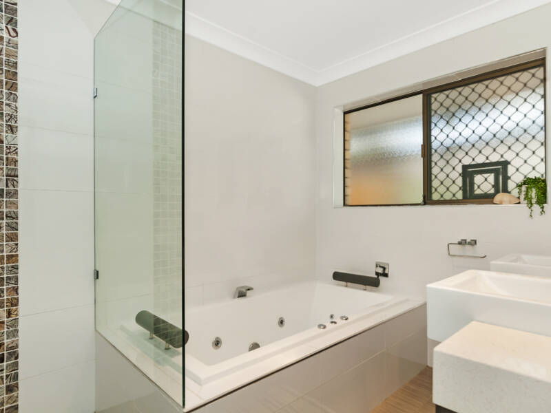 30 Thwaites Street, Bannockburn, QLD 4207 AUS