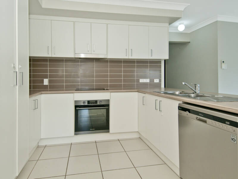 28 Sunridge Circuit, Bahrs Scrub, QLD 4207 AUS