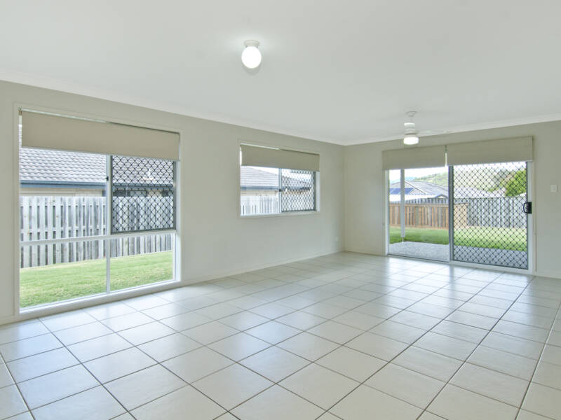 28 Sunridge Circuit, Bahrs Scrub, QLD 4207 AUS