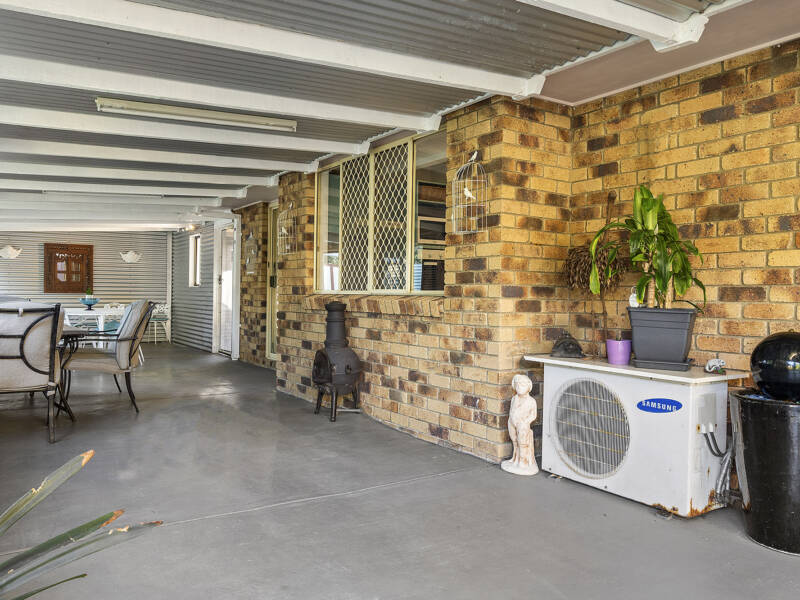 38 Moore Street, Loganlea, QLD 4131 AUS