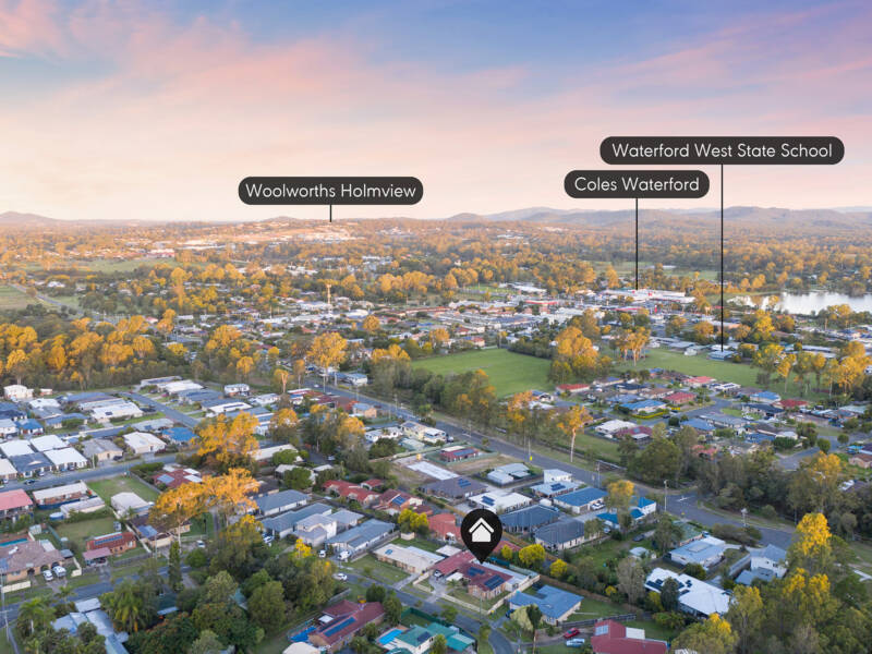 38 Moore Street, Loganlea, QLD 4131 AUS