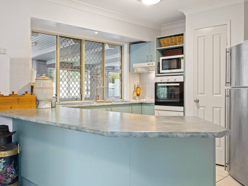 38 Moore Street, Loganlea, QLD 4131 AUS