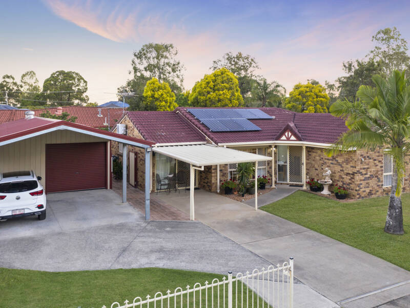 38 Moore Street, Loganlea, QLD 4131 AUS