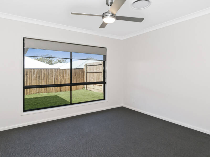 20 Derwent Close, Holmview, QLD 4207 AUS