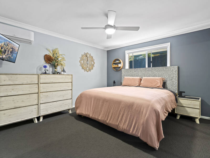 281 Mount Warren Boulevard, Mount Warren Park, QLD 4207 AUS