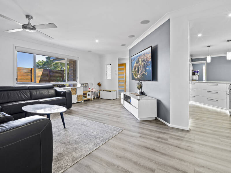 281 Mount Warren Boulevard, Mount Warren Park, QLD 4207 AUS
