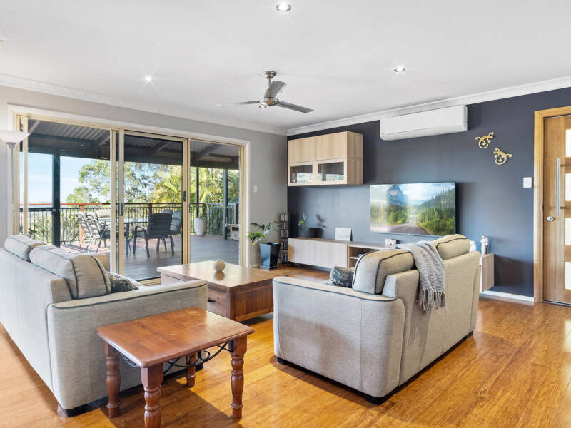 26 Bahrview Drive, Bahrs Scrub, QLD 4207 AUS
