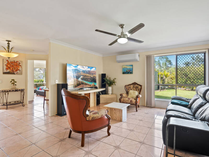 38 Lima Street, Edens Landing, QLD 4207 AUS