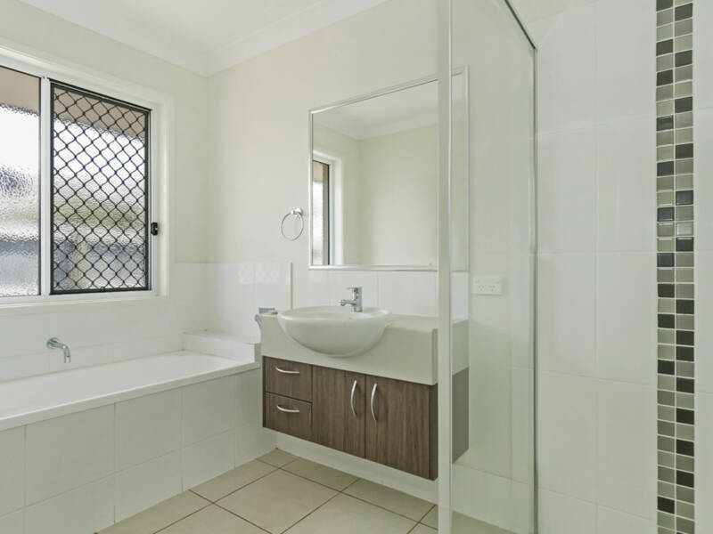13 Maud Street, Bannockburn, QLD 4207 AUS