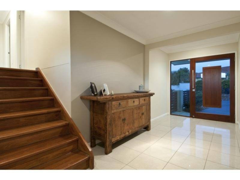 1/14-18 Carl Heck Boulevard, Windaroo, QLD 4207 AUS