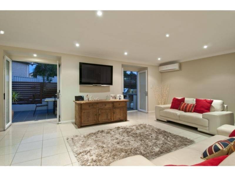 1/14-18 Carl Heck Boulevard, Windaroo, QLD 4207 AUS