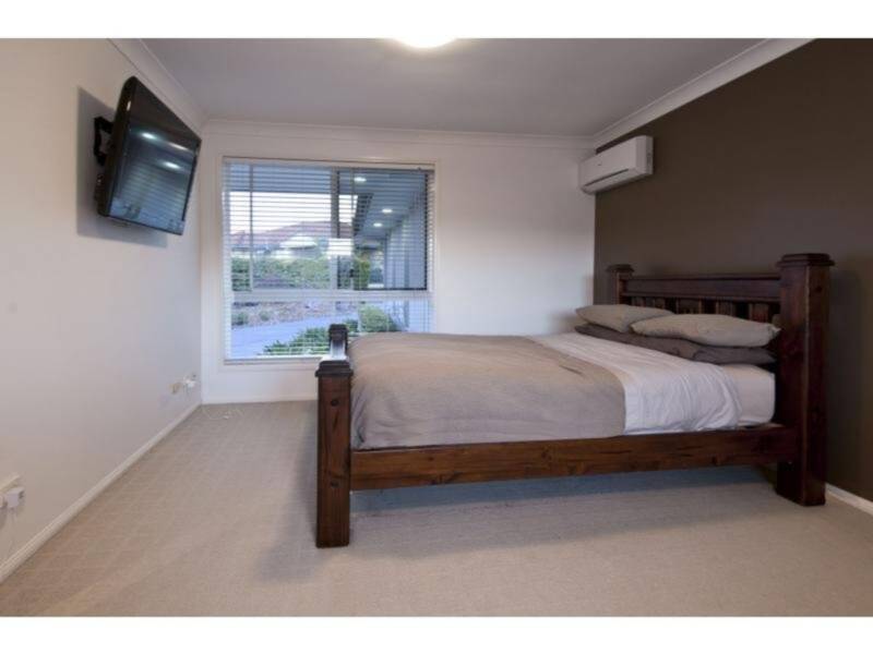 1/14-18 Carl Heck Boulevard, Windaroo, QLD 4207 AUS