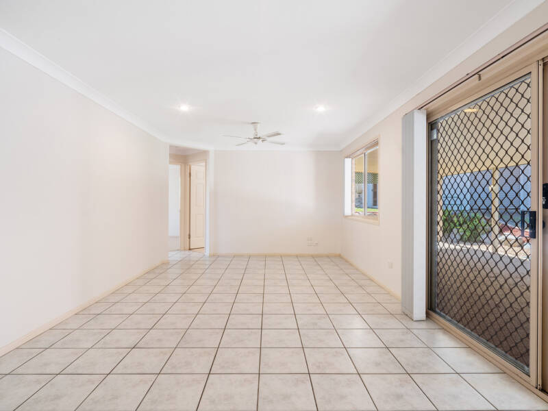 14 Peace Court, Mount Warren Park, QLD 4207 AUS