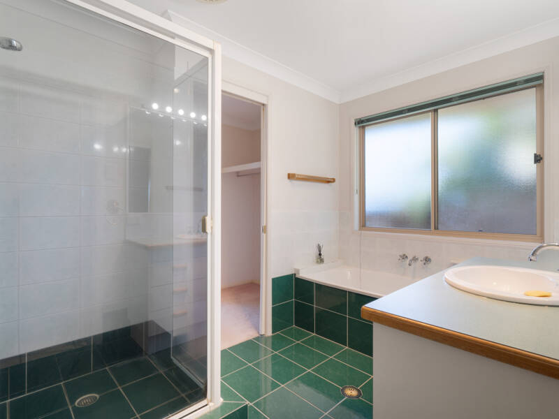 14 Peace Court, Mount Warren Park, QLD 4207 AUS