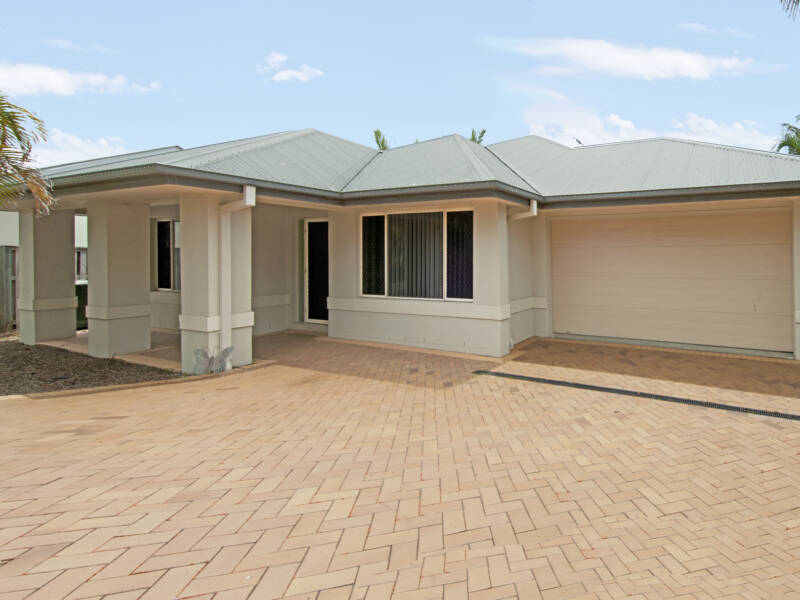 26 Strathburn Crescent, Ormeau, QLD 4208 AUS