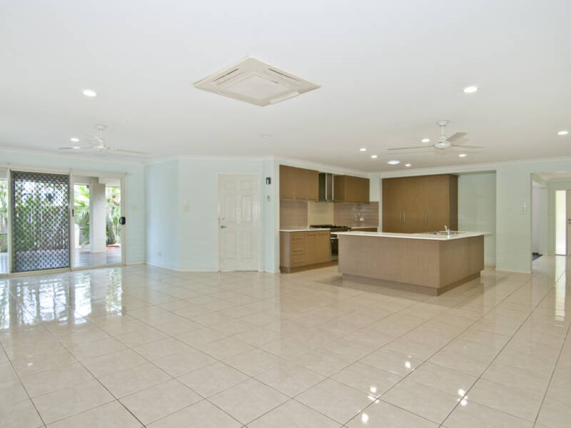 26 Strathburn Crescent, Ormeau, QLD 4208 AUS
