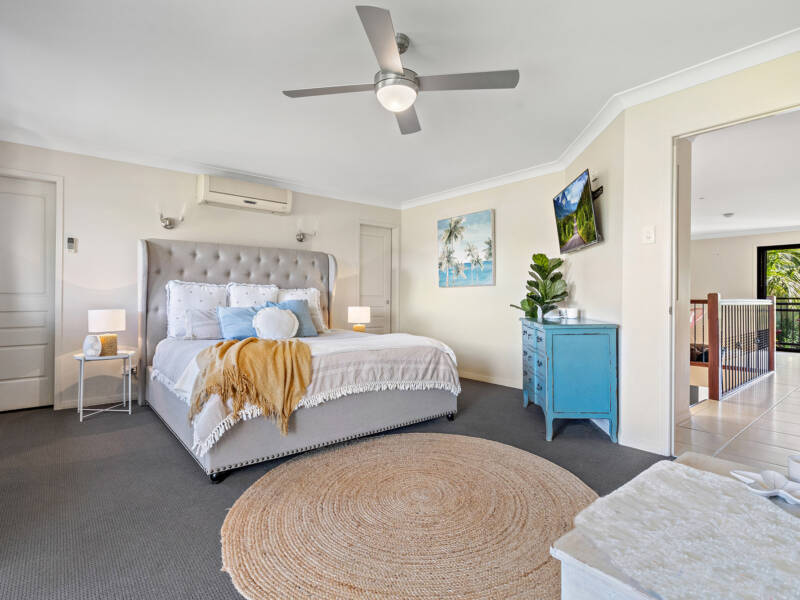 19 Lake Breeze Drive, Windaroo, QLD 4207 AUS