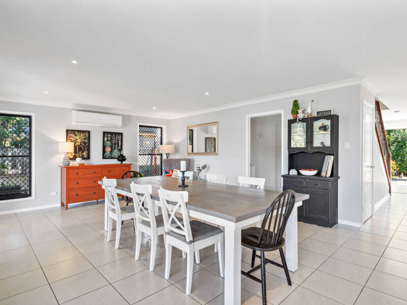 19 Lake Breeze Drive, Windaroo, QLD 4207 AUS