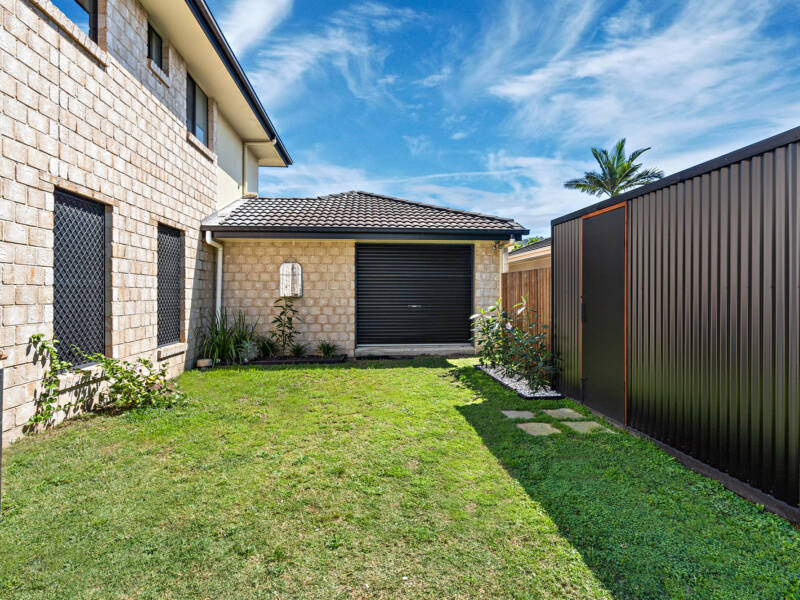 19 Lake Breeze Drive, Windaroo, QLD 4207 AUS