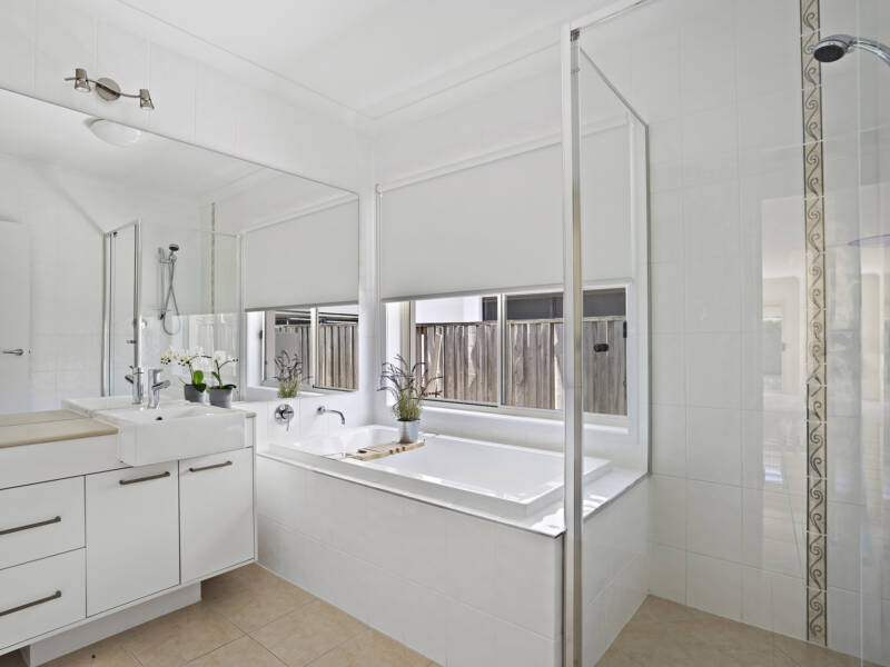 44 Riverside Terrace, Windaroo, QLD 4207 AUS