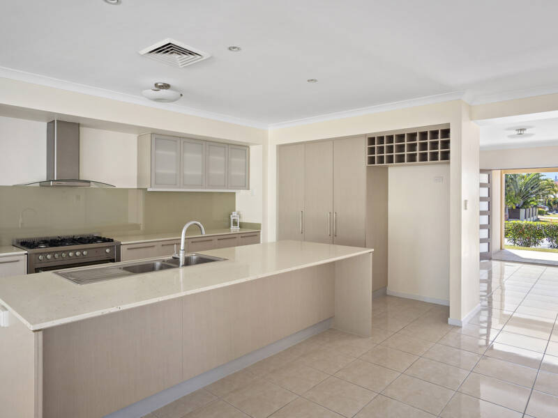 44 Riverside Terrace, Windaroo, QLD 4207 AUS