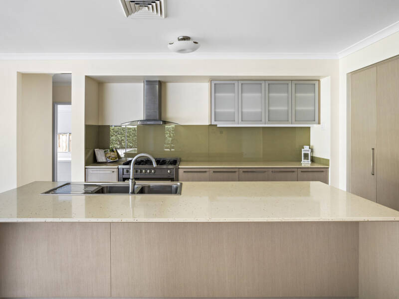 44 Riverside Terrace, Windaroo, QLD 4207 AUS