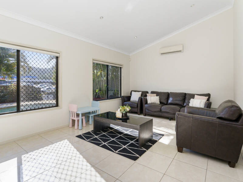 14 Lake Breeze Drive, Windaroo, QLD 4207 AUS