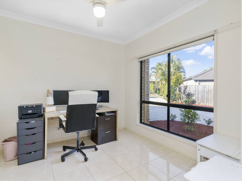 14 Lake Breeze Drive, Windaroo, QLD 4207 AUS