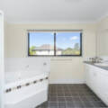 14 Lake Breeze Drive, Windaroo, QLD 4207 AUS