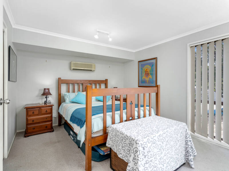 4 Natone Crt, Edens Landing, QLD 4207 AUS