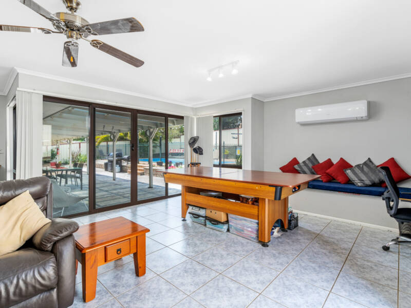 4 Natone Crt, Edens Landing, QLD 4207 AUS
