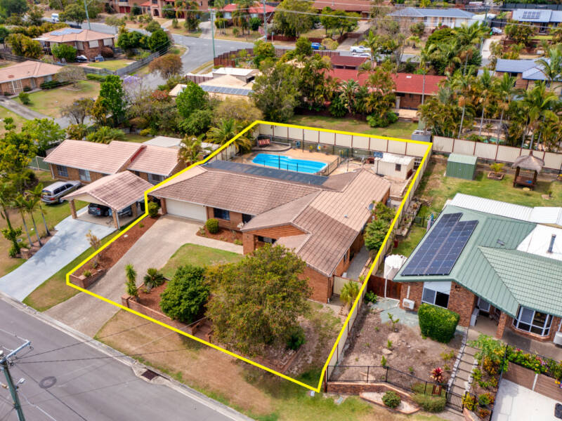 4 Natone Crt, Edens Landing, QLD 4207 AUS