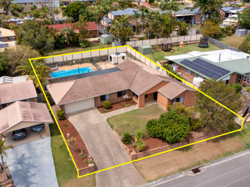 4 Natone Crt, Edens Landing, QLD 4207 AUS