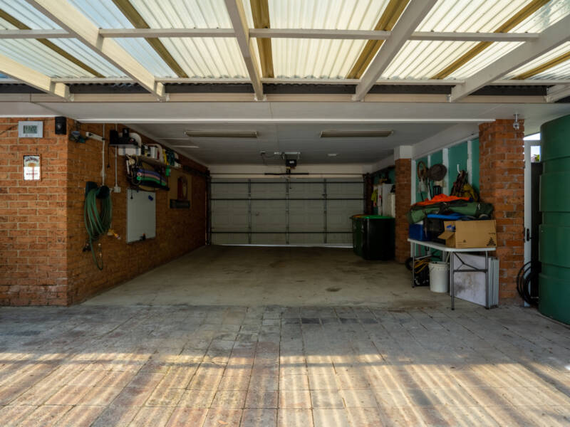 4 Natone Crt, Edens Landing, QLD 4207 AUS