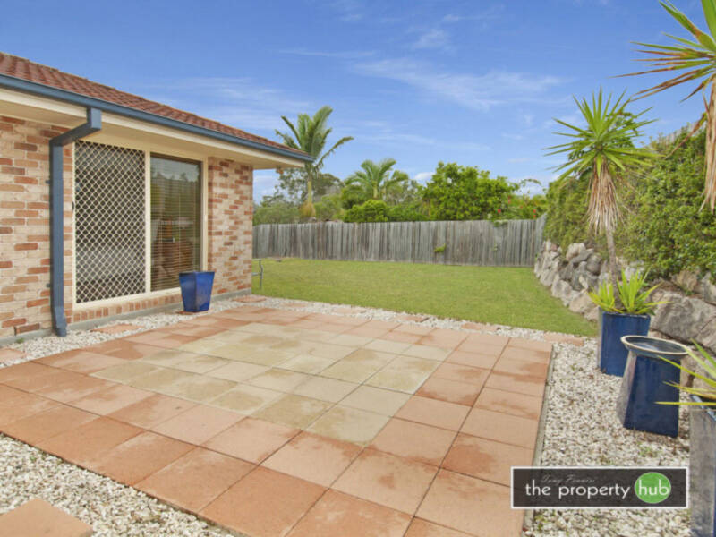 30 Mountain View Crescent, Mount Warren Park, QLD 4207 AUS