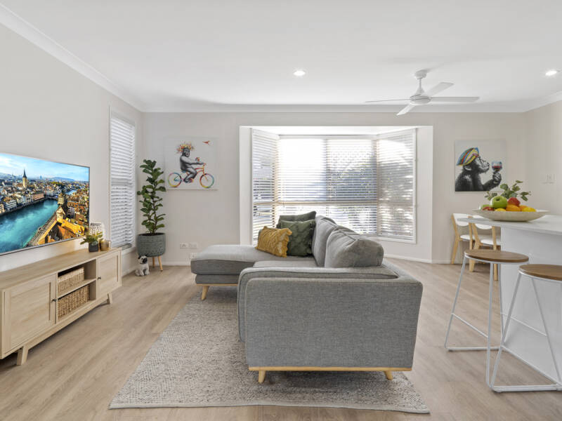 24 Allenby Crescent, Windaroo, QLD 4207 AUS