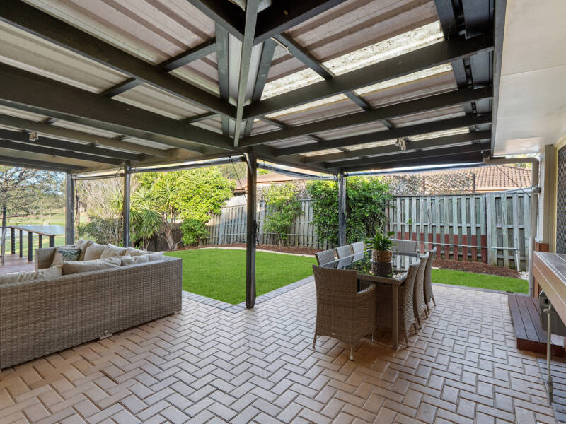 24 Allenby Crescent, Windaroo, QLD 4207 AUS