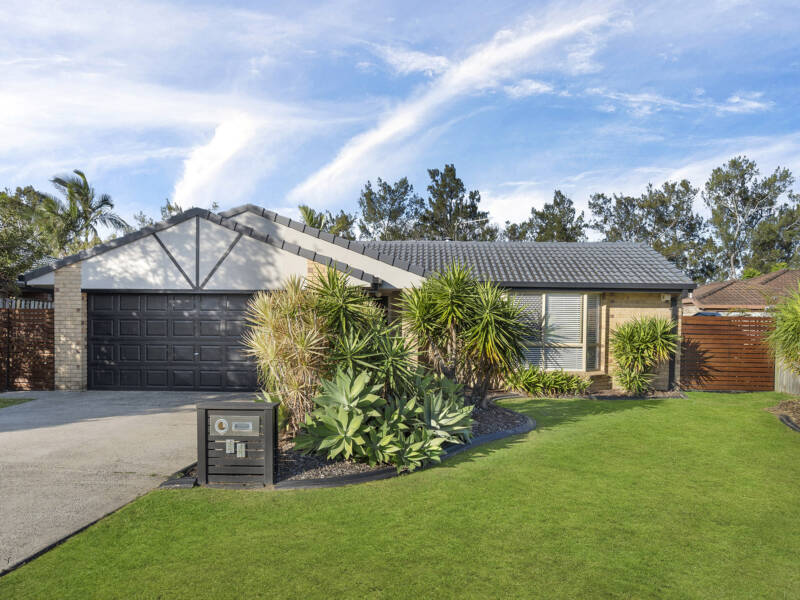 24 Allenby Crescent, Windaroo, QLD 4207 AUS