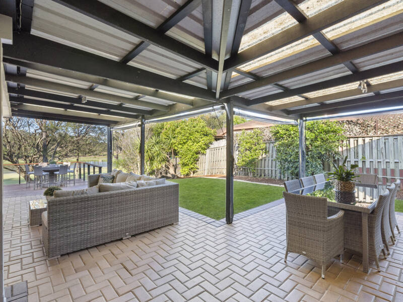 24 Allenby Crescent, Windaroo, QLD 4207 AUS