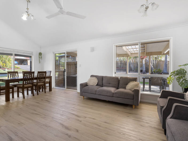 9 Mewing Court, Windaroo, QLD 4207 AUS