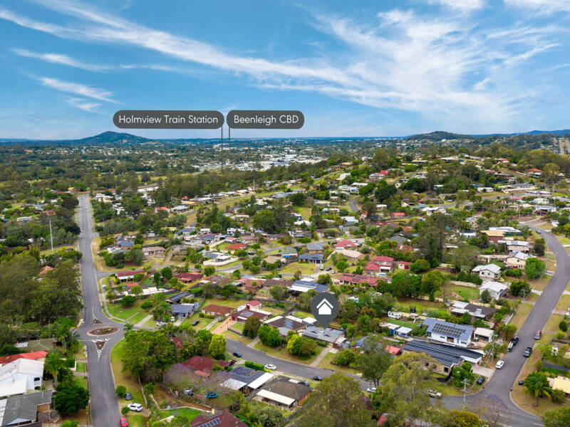 55 Avonmore Street, Edens Landing, QLD 4207 AUS