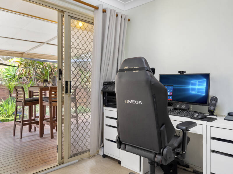 55 Avonmore Street, Edens Landing, QLD 4207 AUS