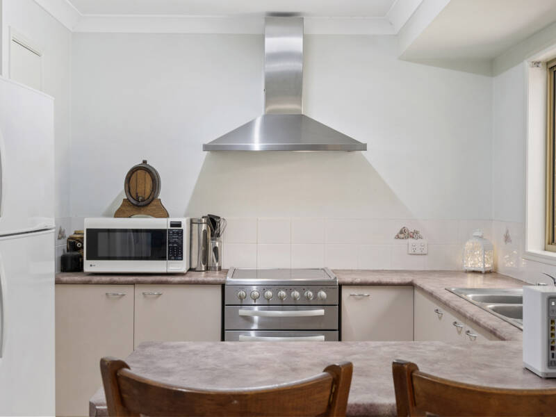 55 Avonmore Street, Edens Landing, QLD 4207 AUS