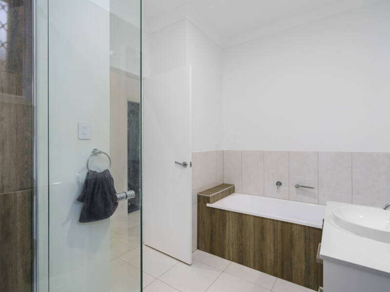 6 Windmill Place, Belivah, QLD 4207 AUS