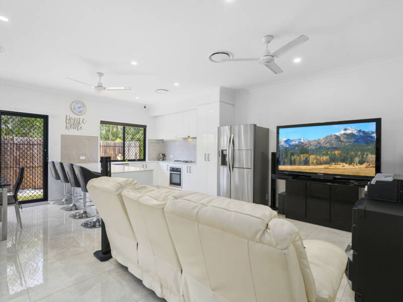 6 Windmill Place, Belivah, QLD 4207 AUS