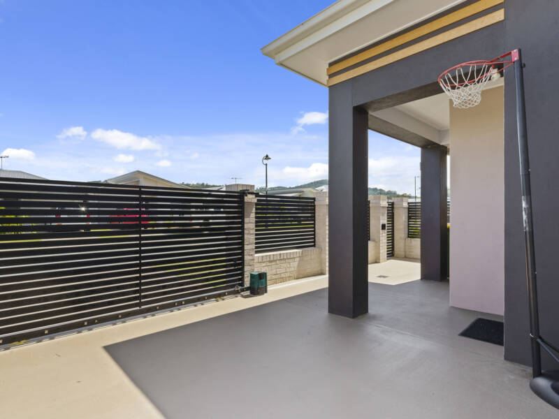 6 Windmill Place, Belivah, QLD 4207 AUS